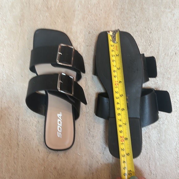 Brand new black vegan Soda chunky strap sandals - Picture 4 of 5
